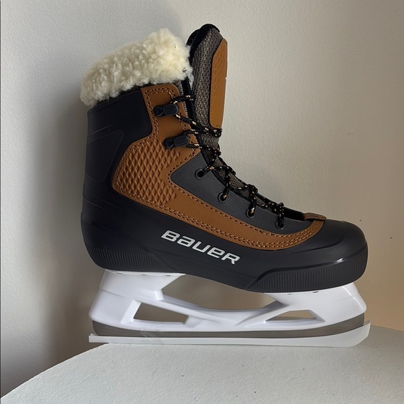 Bauer Black and Brown Ice Skates UNISEX BRAND NEW SIZE 4 US - Picture 4 of 6